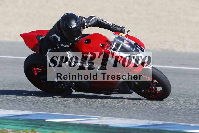 /Archiv-2024/02 29.01.-02.02.2024 Moto Center Thun Jerez/Gruppe gruen-green/20